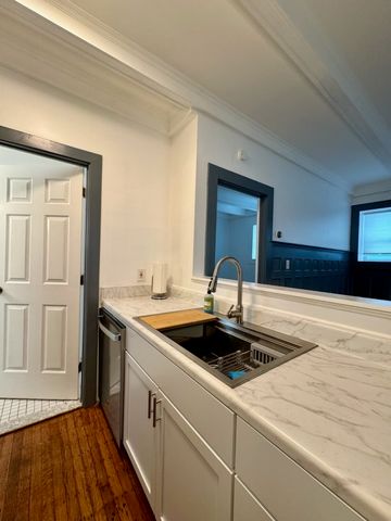 182 Adelaide Avenue 2, Providence, RI 02907