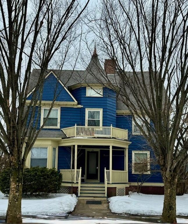 182 Adelaide Avenue 2, Providence, RI 02907