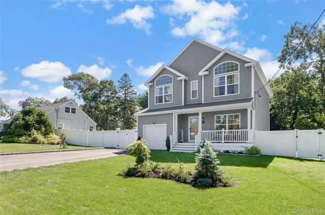 44 James Street, Patchogue, NY 11772