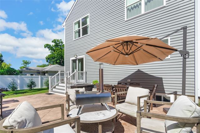 44 James Street, Patchogue, NY 11772
