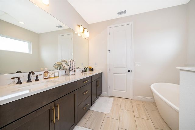 16009 VOLTERRA POINT, Montverde, FL 34756