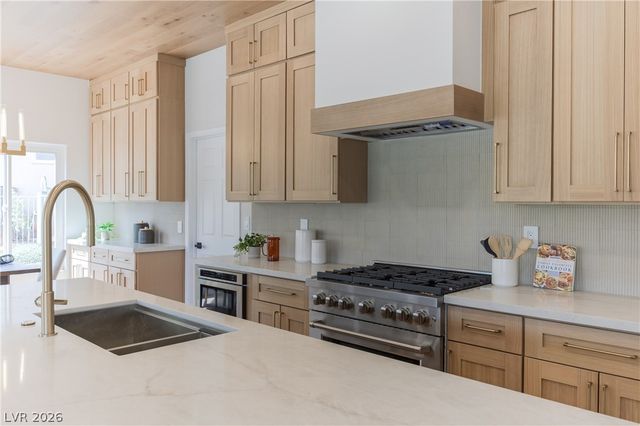 2548 Golfside Drive, Las Vegas, NV 89134