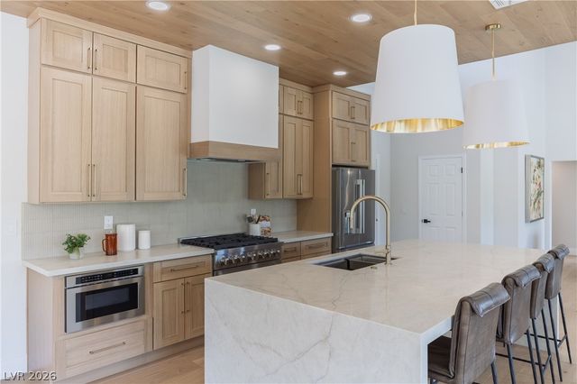 2548 Golfside Drive, Las Vegas, NV 89134