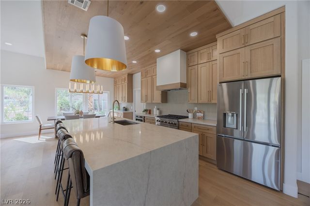 2548 Golfside Drive, Las Vegas, NV 89134