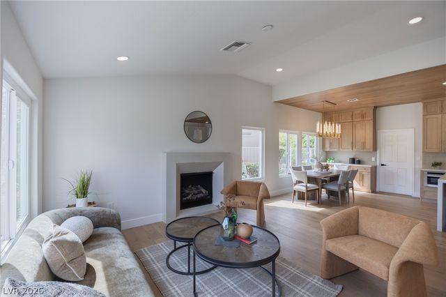 2548 Golfside Drive, Las Vegas, NV 89134