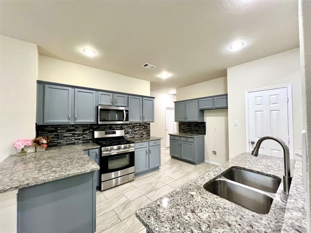 3301 Bluegrass Drive, Plano, TX 75074