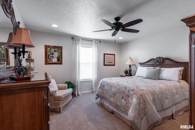 301 ARBOR Drive, Carterville, IL 62918