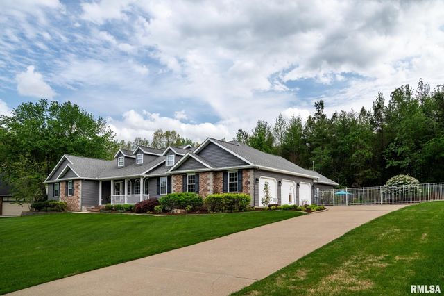 301 ARBOR Drive, Carterville, IL 62918
