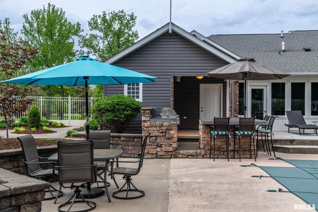 301 ARBOR Drive, Carterville, IL 62918