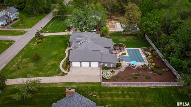301 ARBOR Drive, Carterville, IL 62918