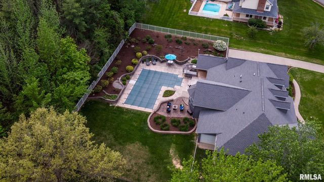 301 ARBOR Drive, Carterville, IL 62918