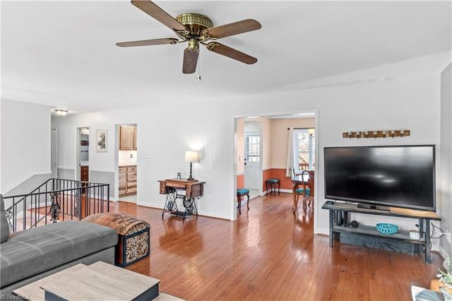 1395 Glen Oaks Road, Clemmons, NC 27012