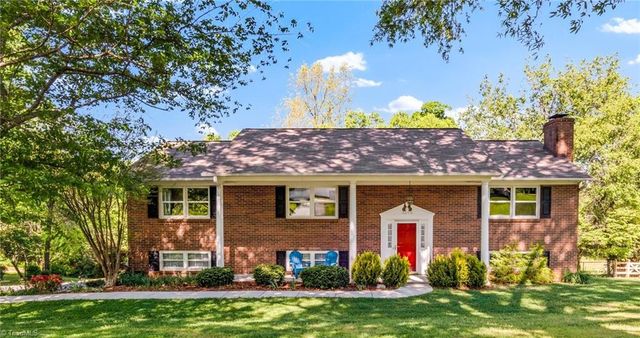 1395 Glen Oaks Road, Clemmons, NC 27012