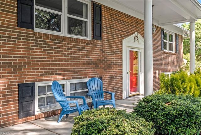 1395 Glen Oaks Road, Clemmons, NC 27012