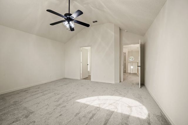 4704 Waterway Drive N, Fort Worth, TX 76137