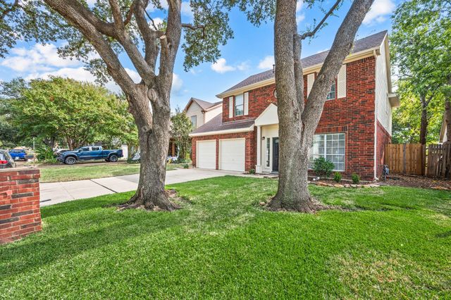 4704 Waterway Drive N, Fort Worth, TX 76137