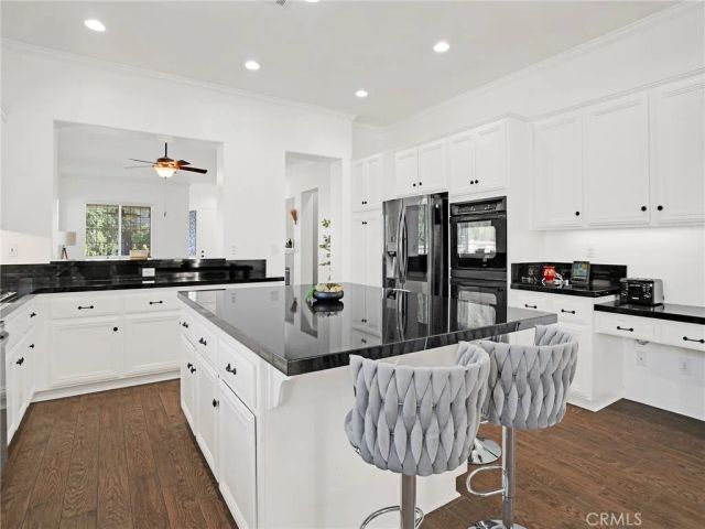 21103 Cross Creek Drive, Saugus, CA 91350