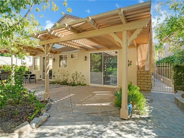 21103 Cross Creek Drive, Saugus, CA 91350