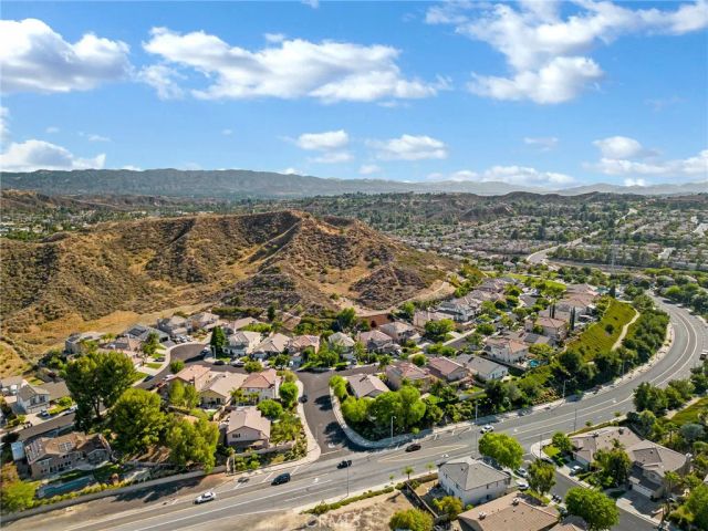 21103 Cross Creek Drive, Saugus, CA 91350