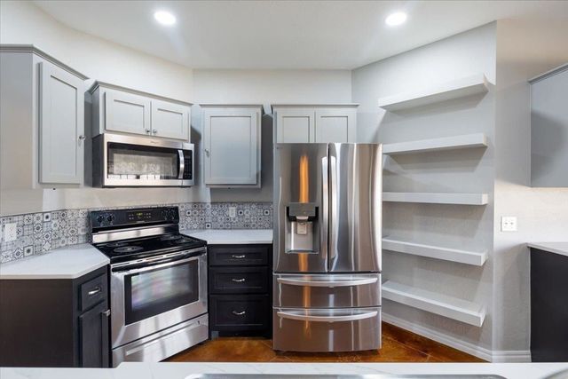 317 SW Coral St., Lawton, OK 73505