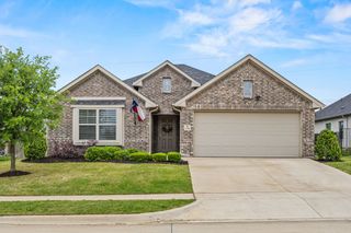 3308 Greenway Drive, Burleson, TX 76028