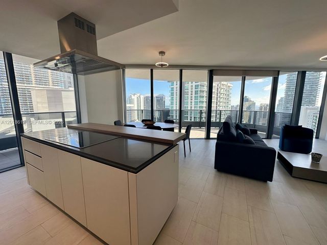 1000 Brickell Plz 4001, Miami, FL 33131