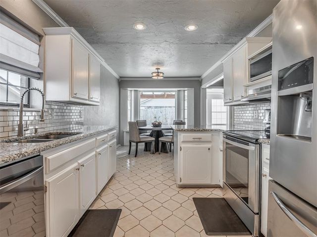 2100 Vanishing Trail, Edmond, OK 73013