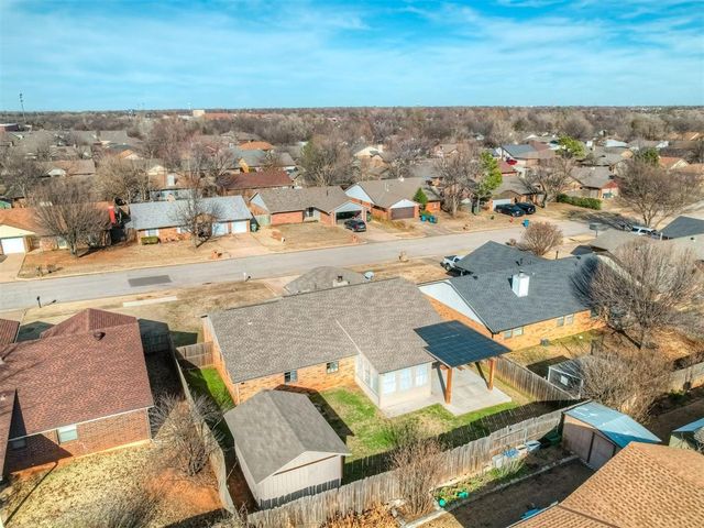 2100 Vanishing Trail, Edmond, OK 73013