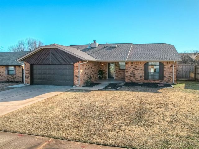 2100 Vanishing Trail, Edmond, OK 73013