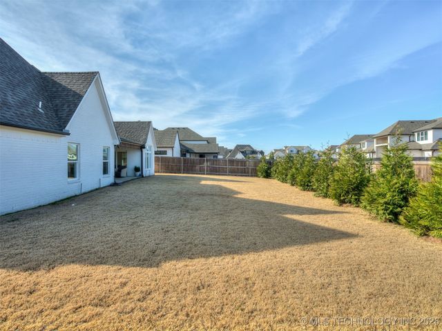 6717 E 128th Street S, Bixby, OK 74008