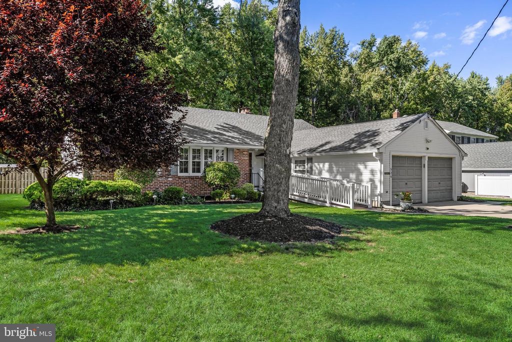 526 TARRINGTON RD, CHERRY HILL, NJ 08034 — photo 2