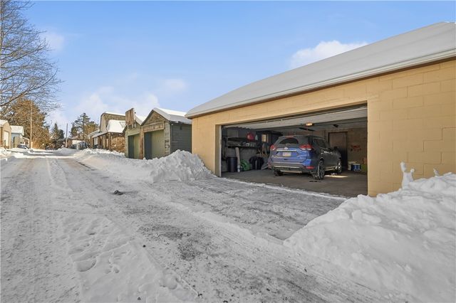 7017 Blackhawk Street, Swissvale, PA 15218