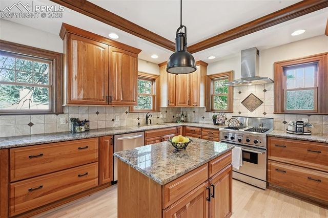 1411 Mesa Avenue, Colorado Springs, CO 80906