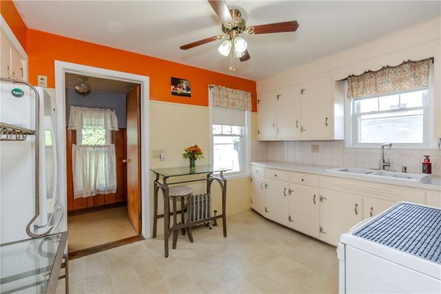 9 Chestnut Avenue, Cranston, RI 02910