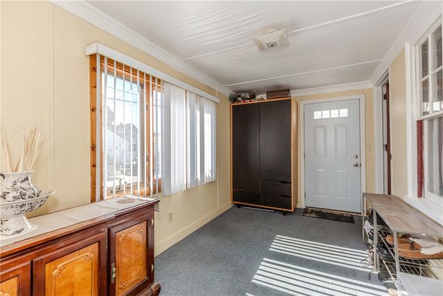 9 Chestnut Avenue, Cranston, RI 02910