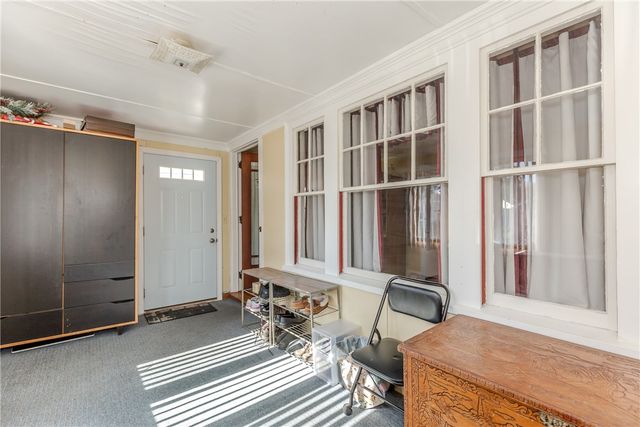 9 Chestnut Avenue, Cranston, RI 02910