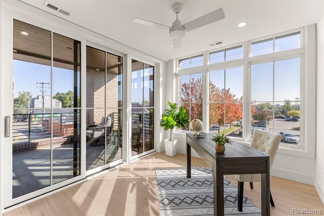 156 N Center Unit 301, Northville, MI 48167