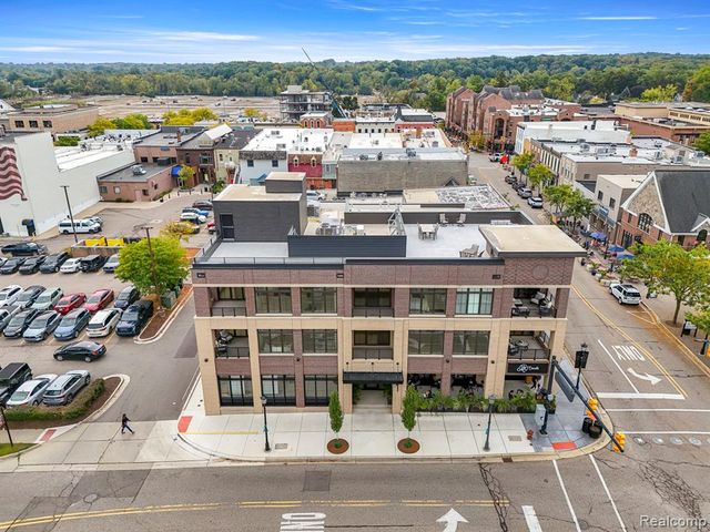 156 N Center Unit 301, Northville, MI 48167
