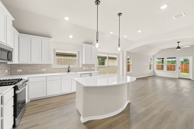 7413 Lavender Lane, Ponder, TX 76259
