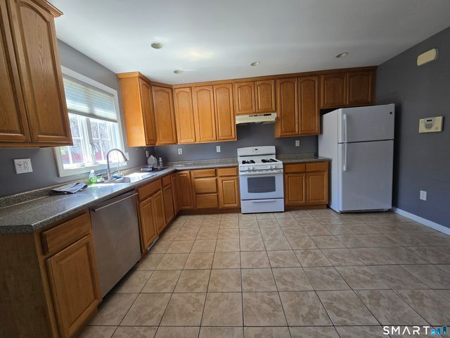 148 Granfield Avenue, Bridgeport, CT 06610