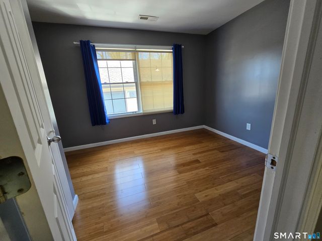 148 Granfield Avenue, Bridgeport, CT 06610