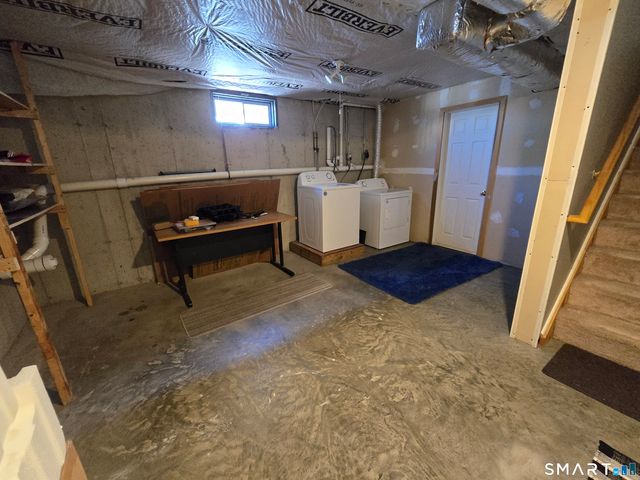 148 Granfield Avenue, Bridgeport, CT 06610