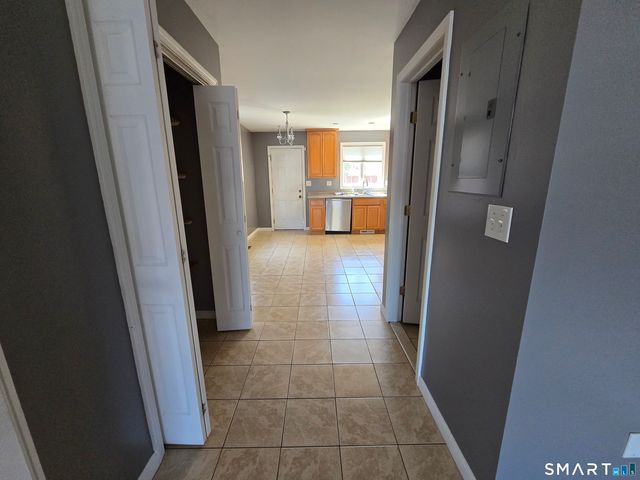 148 Granfield Avenue, Bridgeport, CT 06610