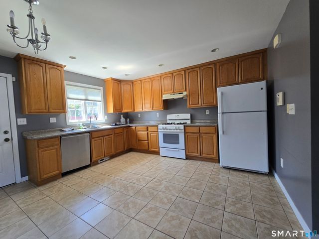 148 Granfield Avenue, Bridgeport, CT 06610