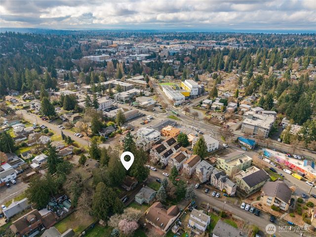 11716 16th Avenue NE, Seattle, WA 98125