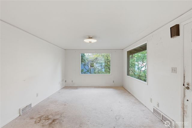 11716 16th Avenue NE, Seattle, WA 98125