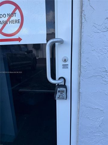 4008 N 30th Ave, Hollywood, FL 33020