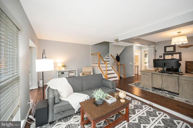11539 BERTRAM ST, Woodbridge, VA 22192