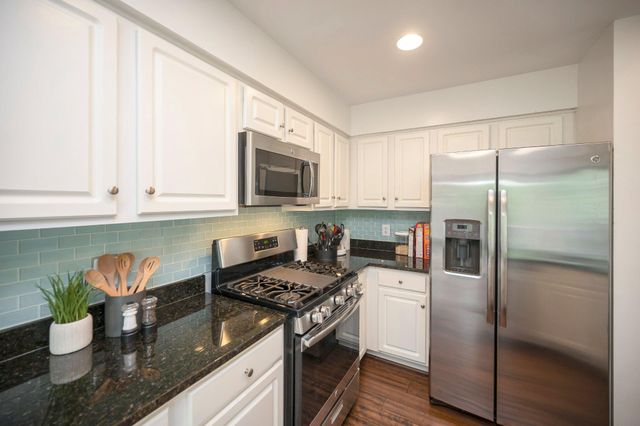 11539 BERTRAM ST, Woodbridge, VA 22192