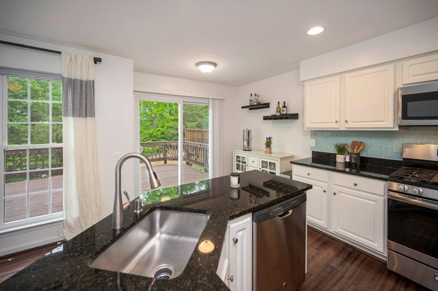 11539 BERTRAM ST, Woodbridge, VA 22192